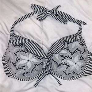 Victoria Secret • push up bikini top